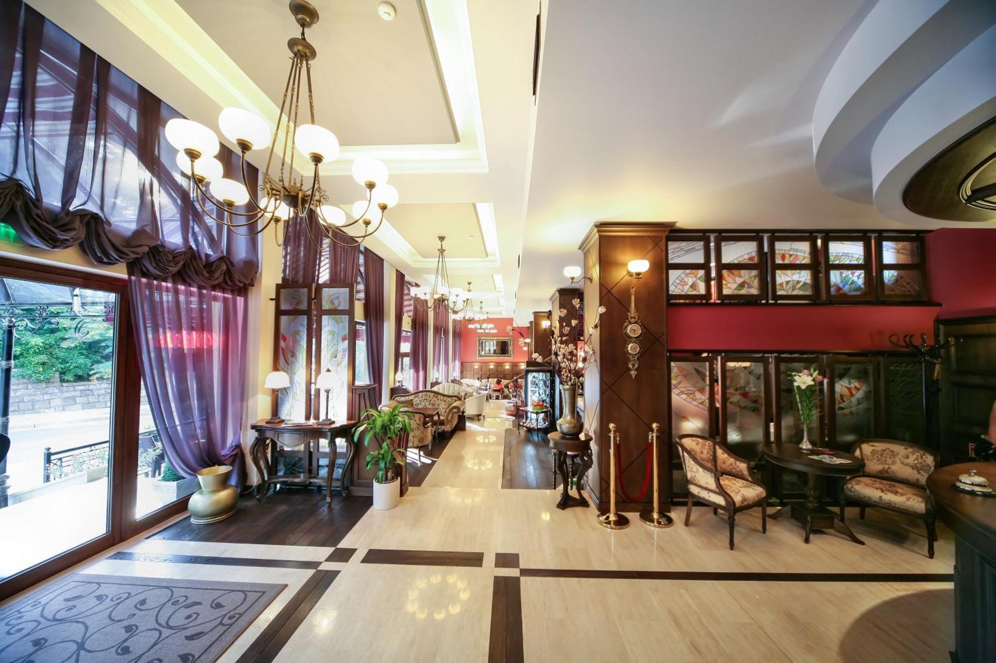 Retro Hotel Haskovo Exterior photo